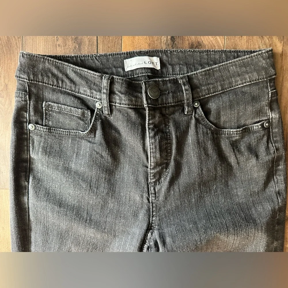 LOFT Black Skinny Jeans with Subtle Glitter Pinstripe – Size 4 / 27 - Picture 3 of 8